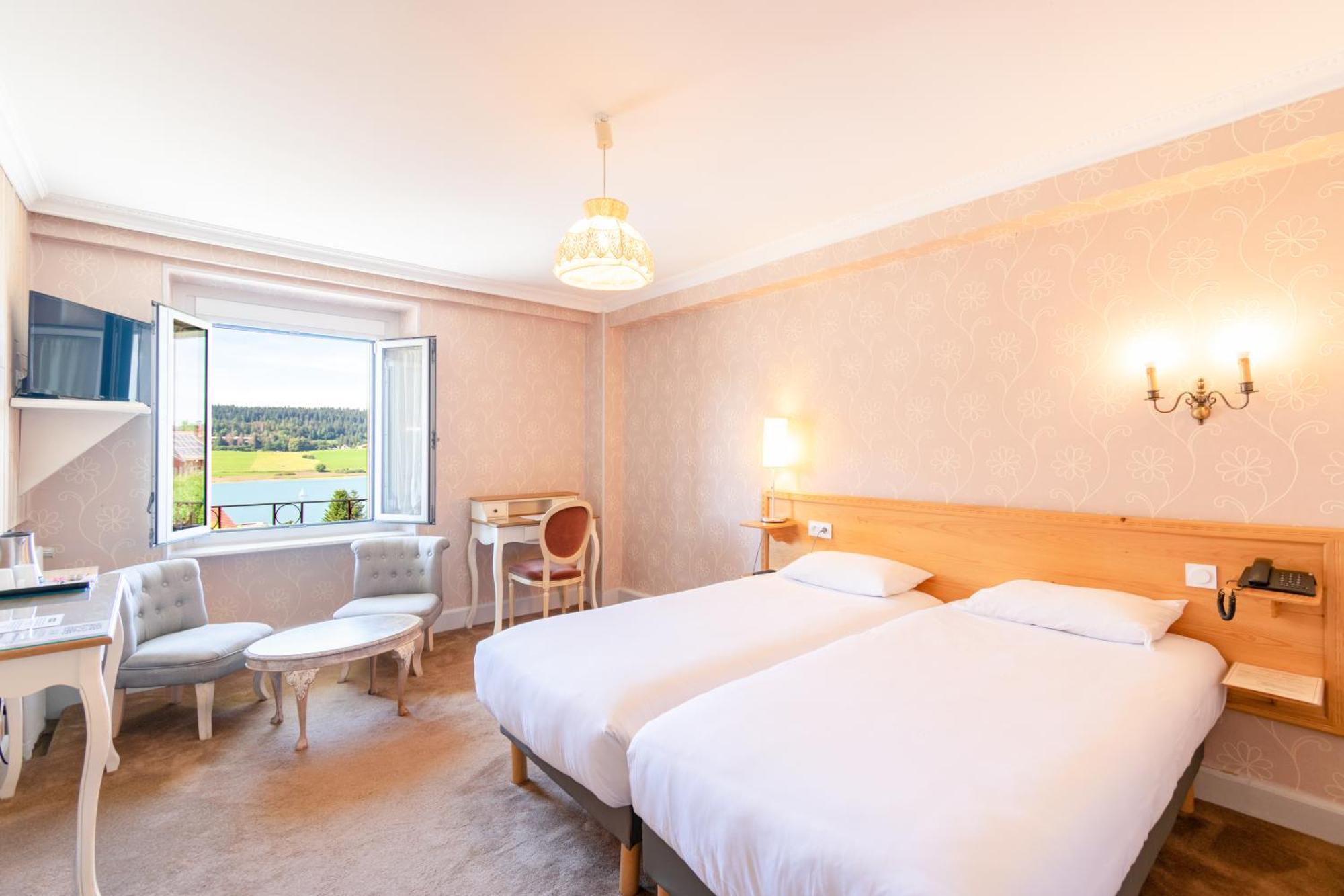 Hotel-Restaurant Le Lac 말뷔송 외부 사진