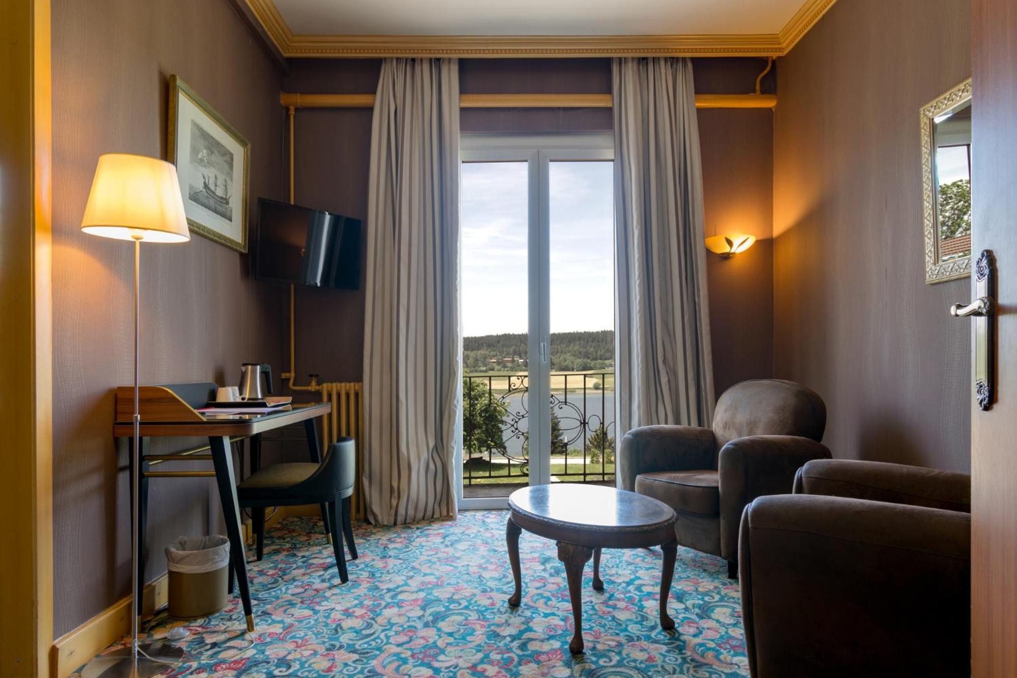 Hotel-Restaurant Le Lac 말뷔송 외부 사진