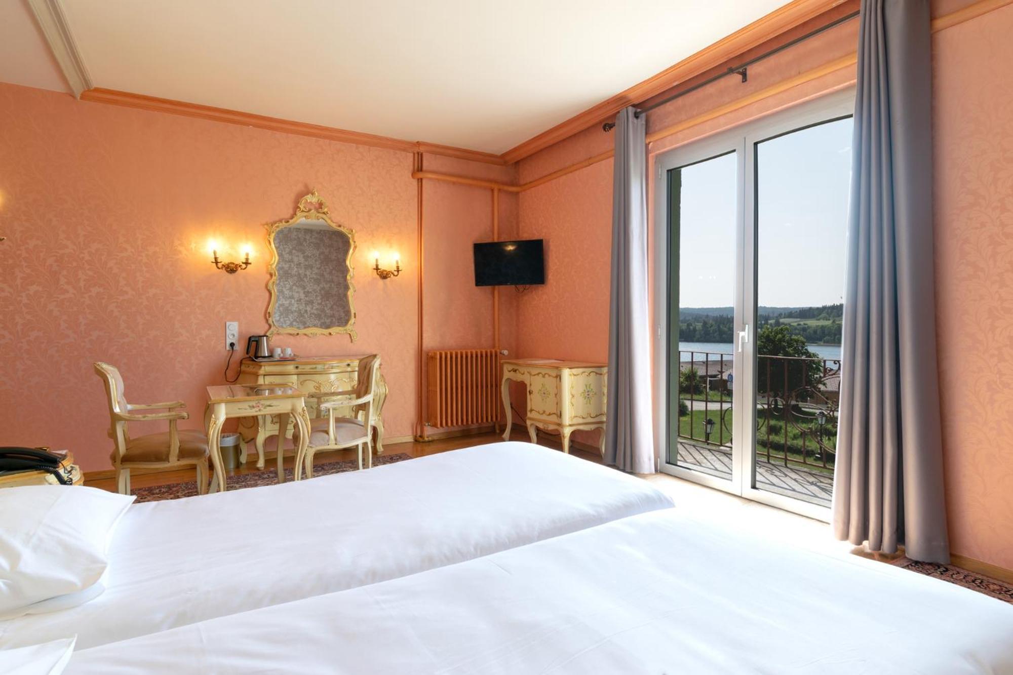 Hotel-Restaurant Le Lac 말뷔송 외부 사진