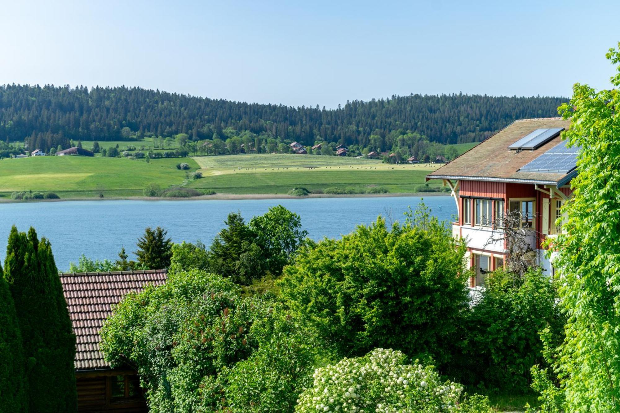 Hotel-Restaurant Le Lac 말뷔송 외부 사진